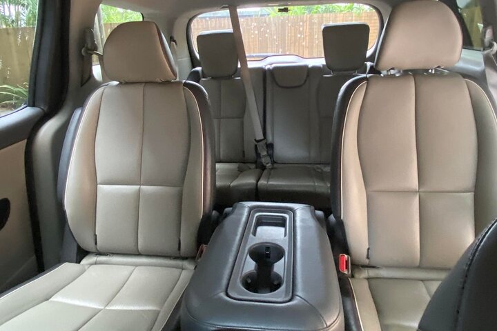Cairns to Port Douglas Private Luxury Transfer