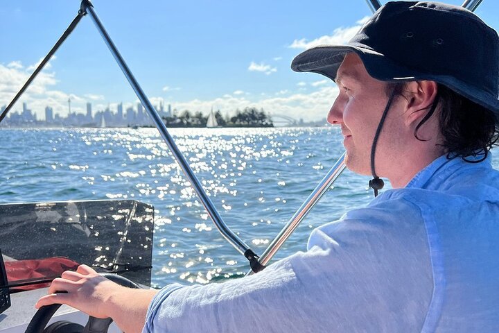 Drive Yourself Boat Hire in Sydney Harbour