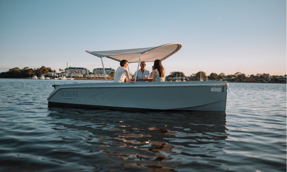 Electric Picnic Boat Hire For 1 Hour – Sydney