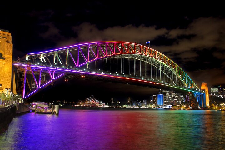 90-Minute Luxury Vivid Sydney Cruise Tour