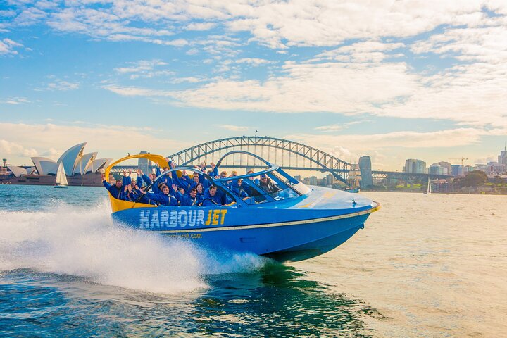 45-Minute Vivid Sydney Scenic Jet Boat Cruise Tour