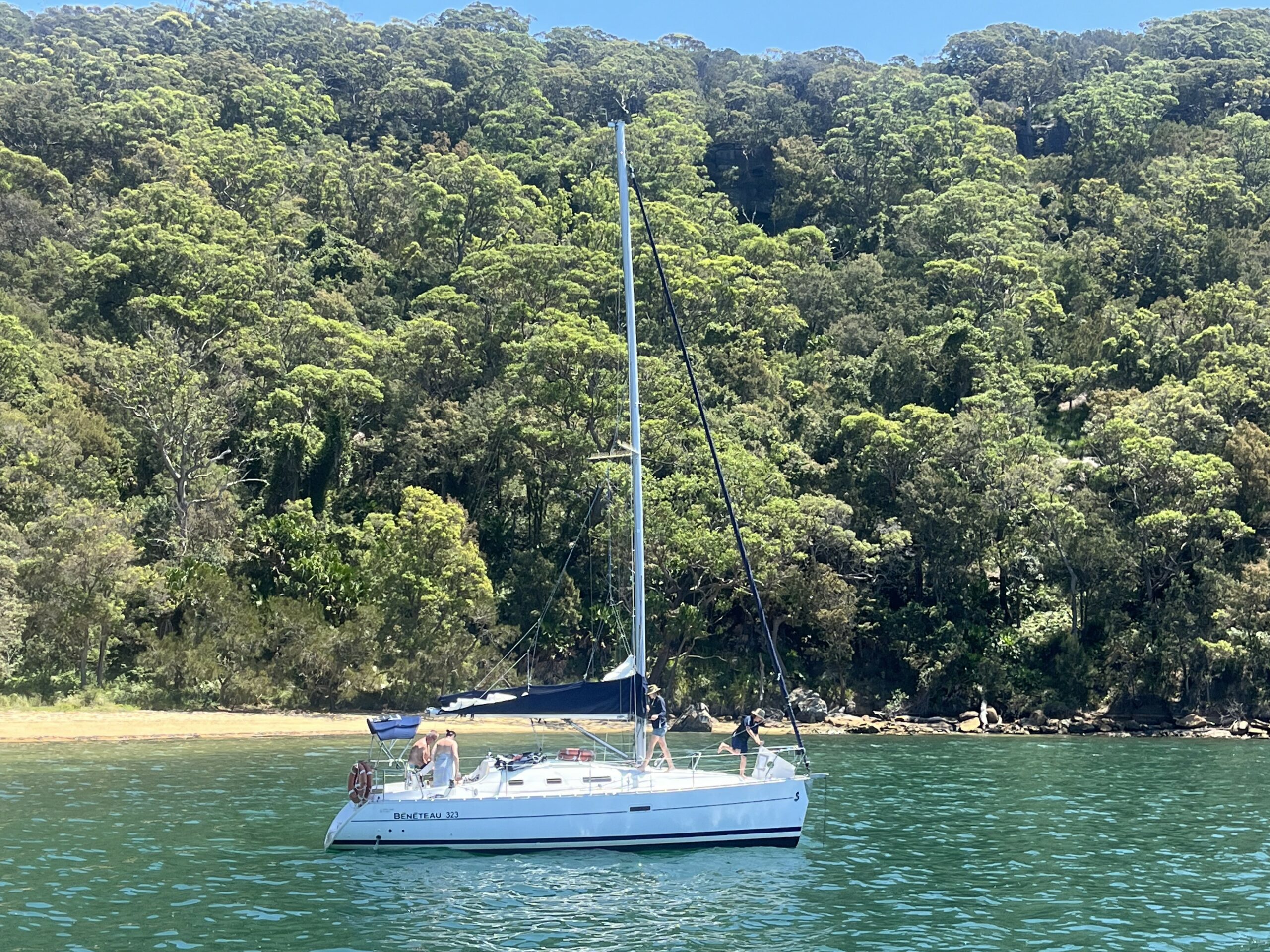 4 hr Skippered Yacht Charter for 2 to 6 Guests