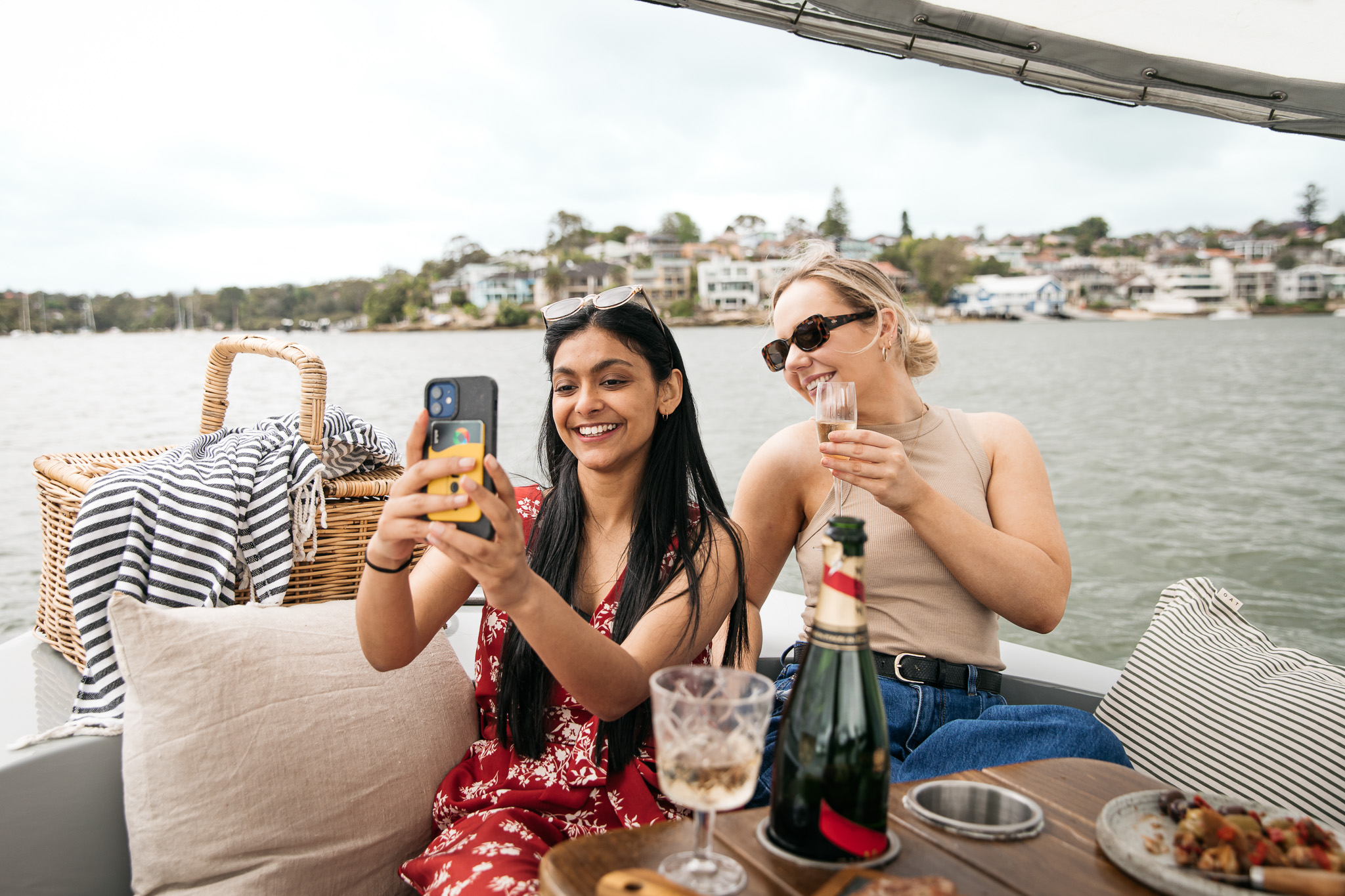 GoBoat Sydney - 3 Hour Electric Picnic Boat Hire (up to 8 people)