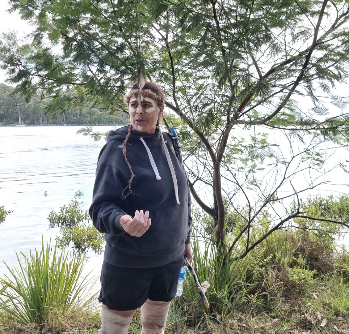 MILLS BAY CULTURAL TOUR  WITH SHARON MASON OF GNARL CUTURAL TOURS