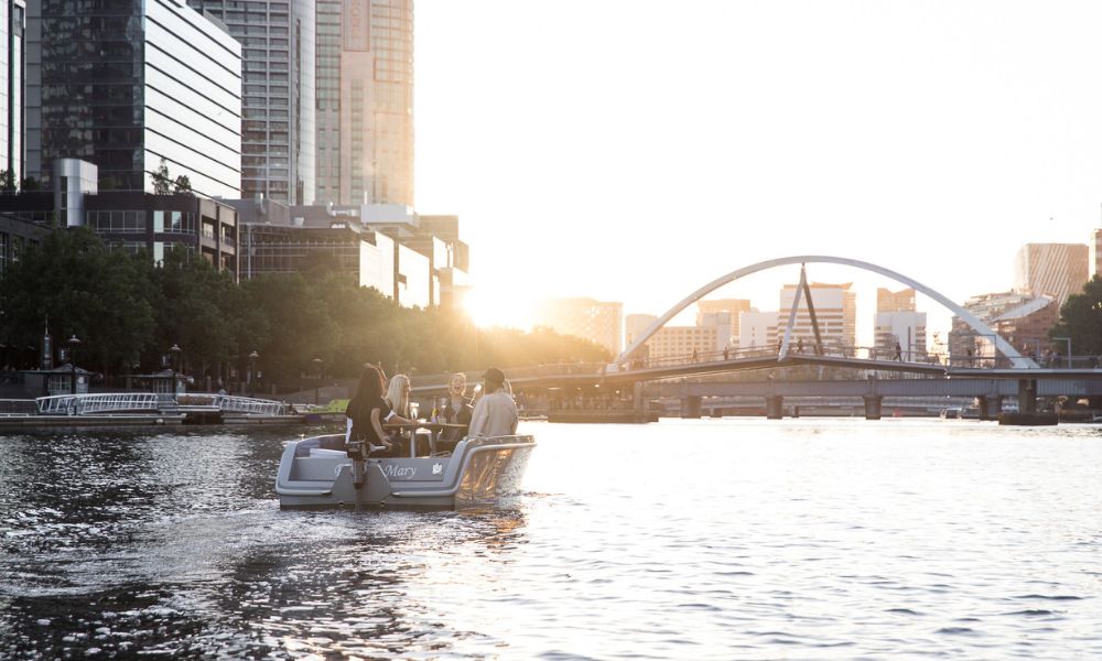 Electric Picnic Boat Hire For 2 Hours - Melbourne