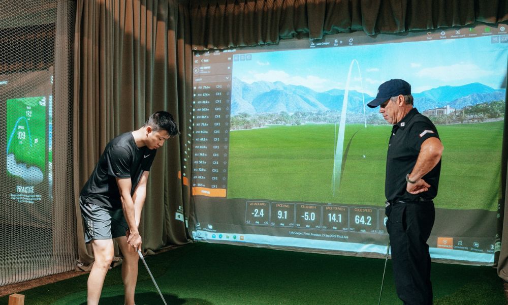 Group Golf Simulator – 1 Hour – Sydney – For 4