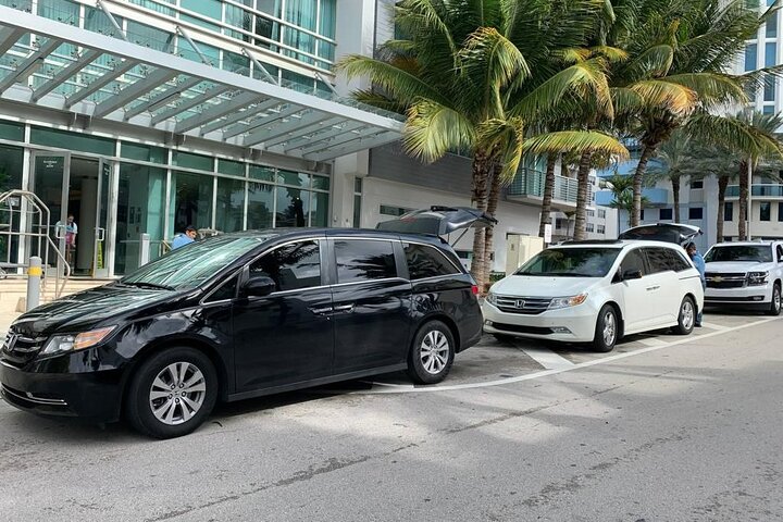 Private Transfer from Port Douglas hotels to Cairns Cruise Port