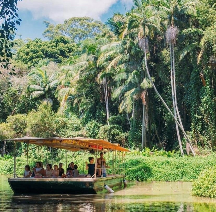 Tropical Fruit World Shuttle Service
