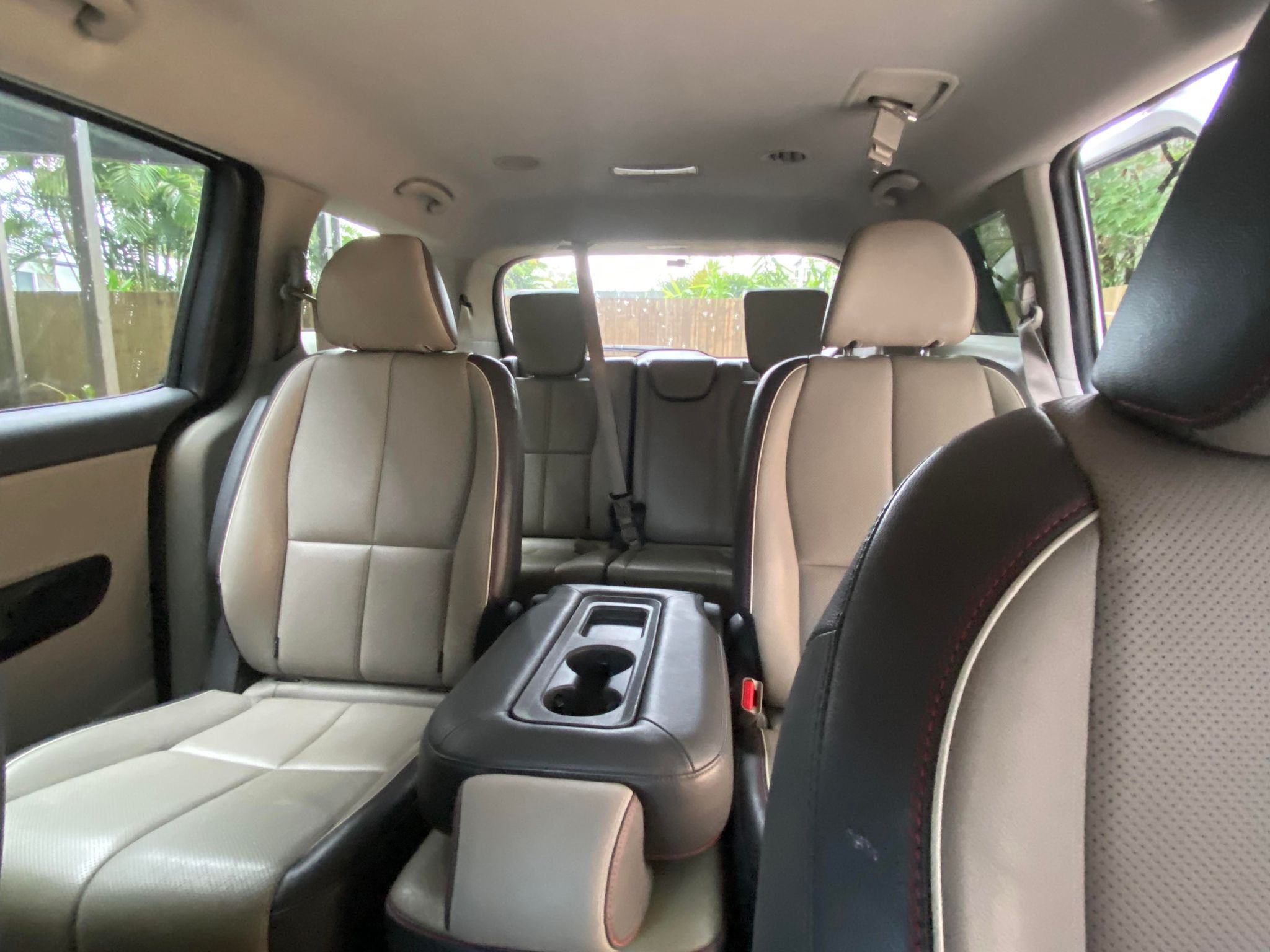 Airport Private Luxury Transfer - Cairns City