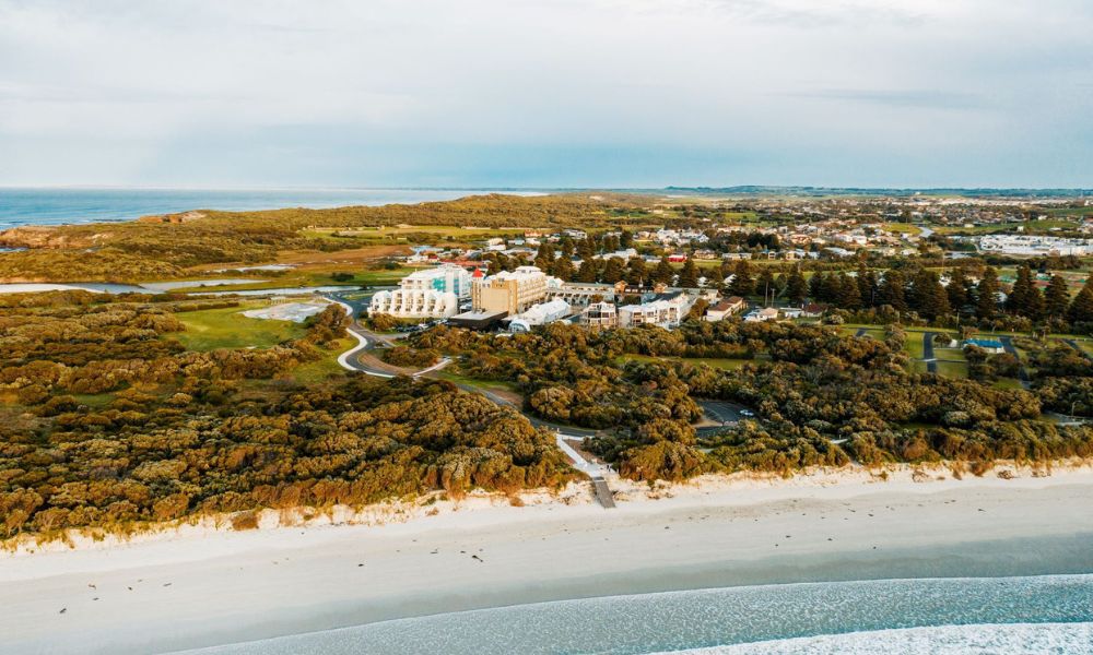 Deep Blue Hot Springs Sanctuary Pass in Warrnambool