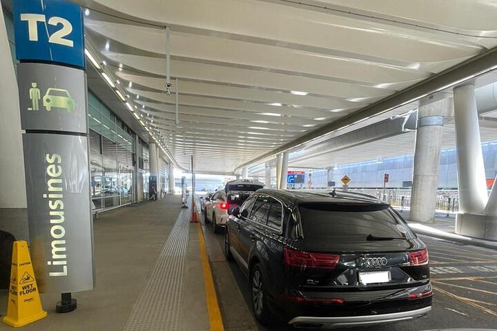 Sydney Airport Private Luxury Transfers