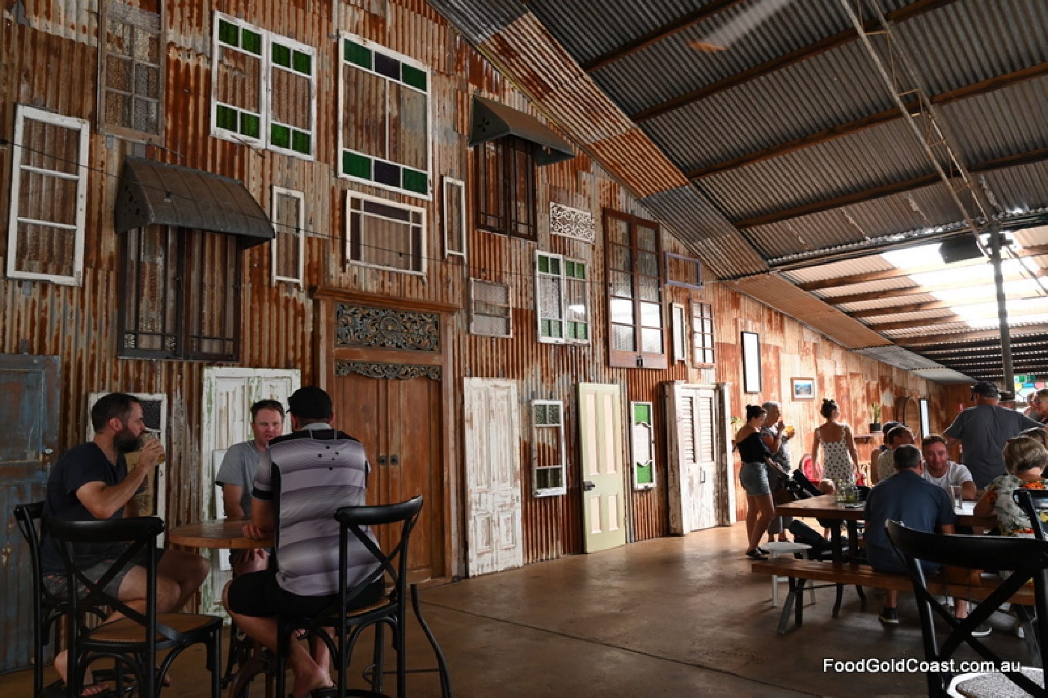 THE WINE, WATERFALLS, RUM AND LOOKOUT BEER TOUR - GREEN CAULDRON