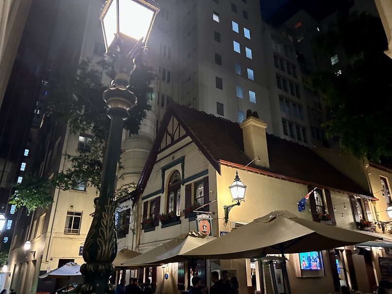 MELBOURNE Spirits and Ales Haunted Pub Tour!