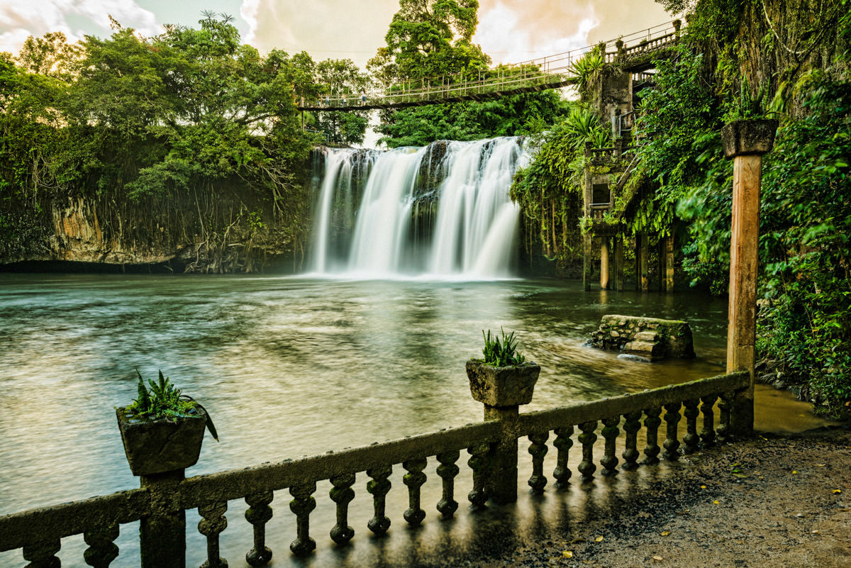 COACH TOUR -  of Paronella Park Experience - With Babinda Boulders - Full Day