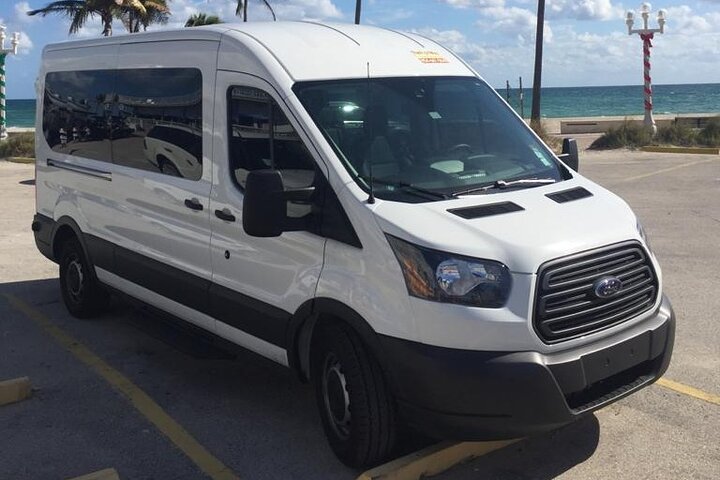 Private Transfer - Newcastle Cruise Port to Sydney Airport (SYD)
