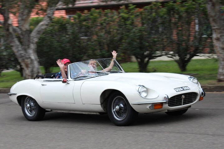 Sydney Bridges and Beaches tour “Vintage Car Ride” Experience