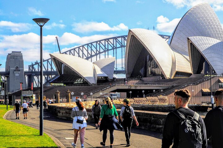 Quay People: Private Sydney Harbour Walking Tour