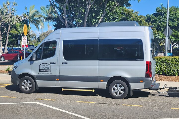Private Transfers from Sunshine Coast Airport to Noosa (8pax)