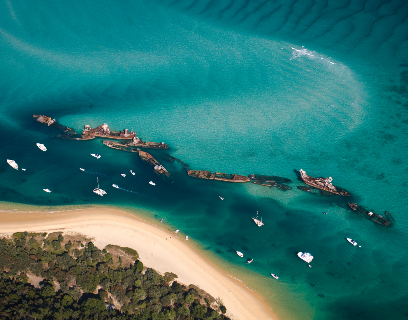 Tour 11 - Tangalooma Shipwrecks Scenic VIP Helicopter Experience