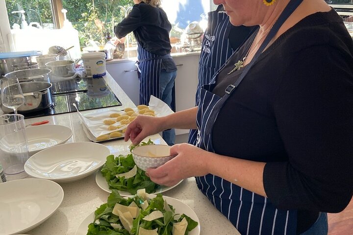 Half Day Private Cooking Classes in a Tranquil Maleny