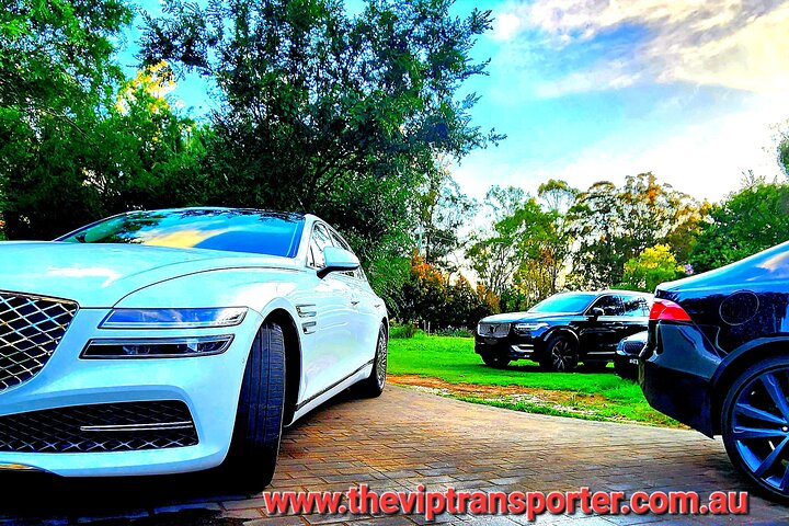 Luxe Private Transfer to The Blue Mountains Australia & return