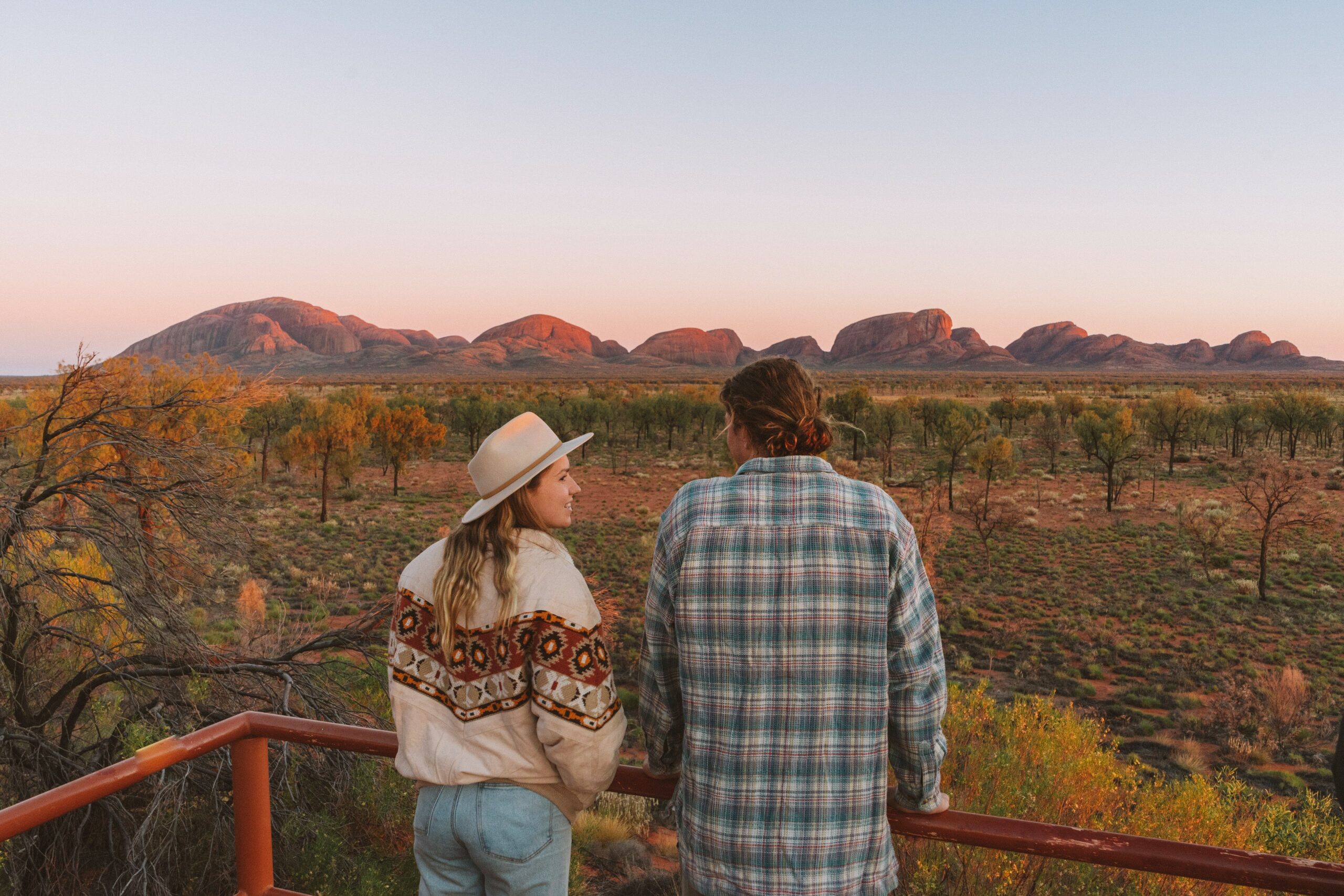 Autopia Tours: Kings Canyon Mereenie Loop to West MacDonnell 3 Day - Safari Tent from Ayers Rock