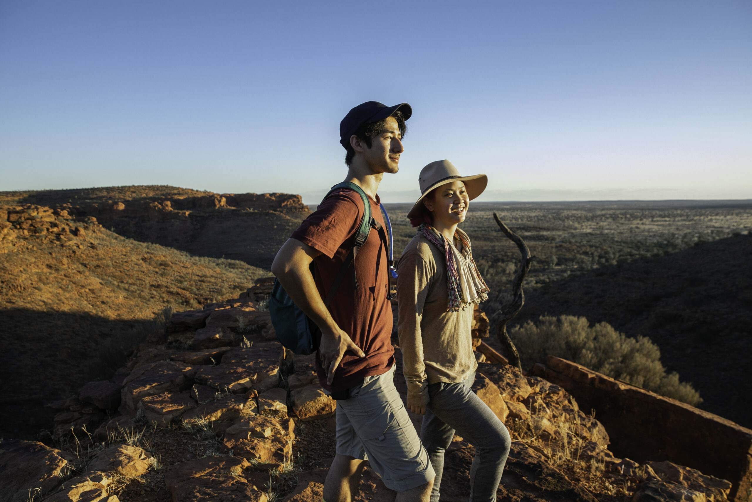 Autopia Tours: Kings Canyon Mereenie Loop to West MacDonnell 3 Day - Safari Tent from Ayers Rock