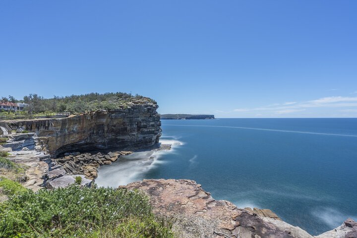 From Sydney: Full Day Tour of Golden Beaches and Ocean Vistas