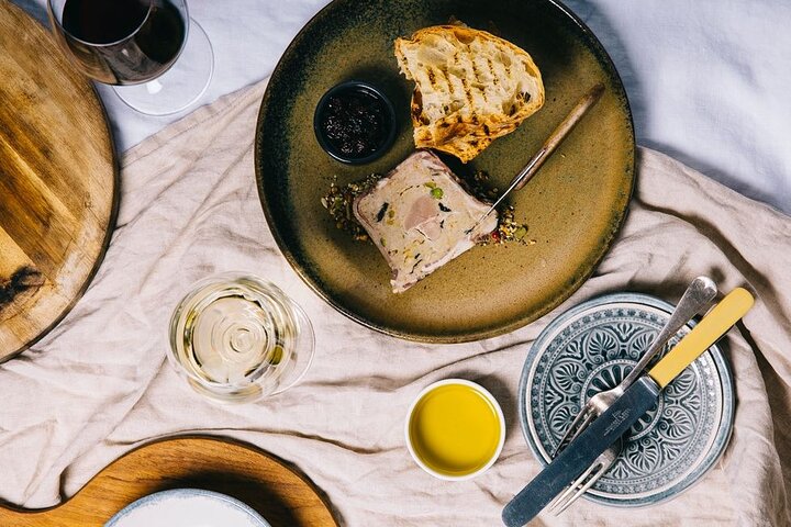 Feed Me Food and Wine Experience in Adelaide