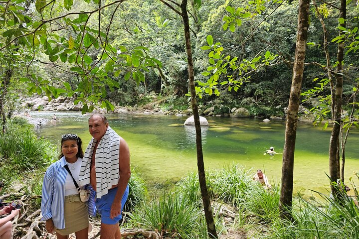 Daintree Rainforest, Mossman Gorge & Beach Day Tour w/Aboriginals