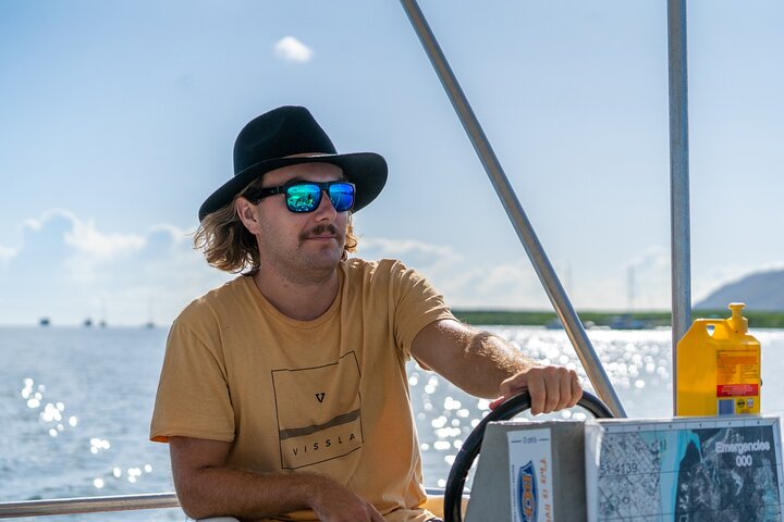 Trinity Inlet Self-Drive Pontoon Boat Hire in Cairns