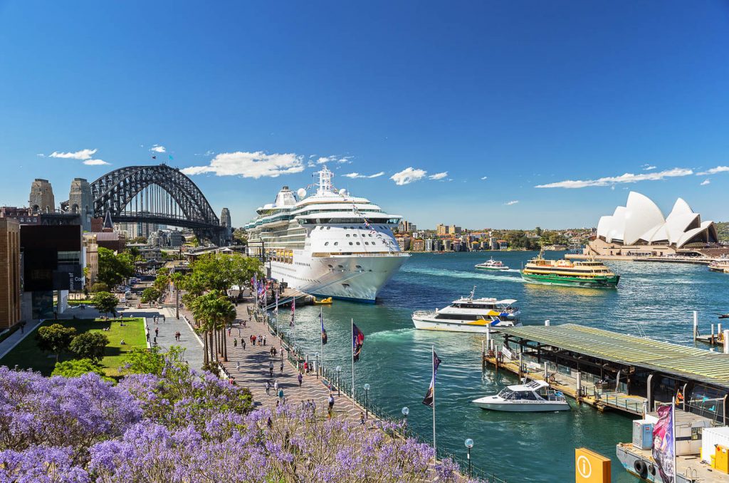 Private Highlights & Hidden Gems Sydney City Tour