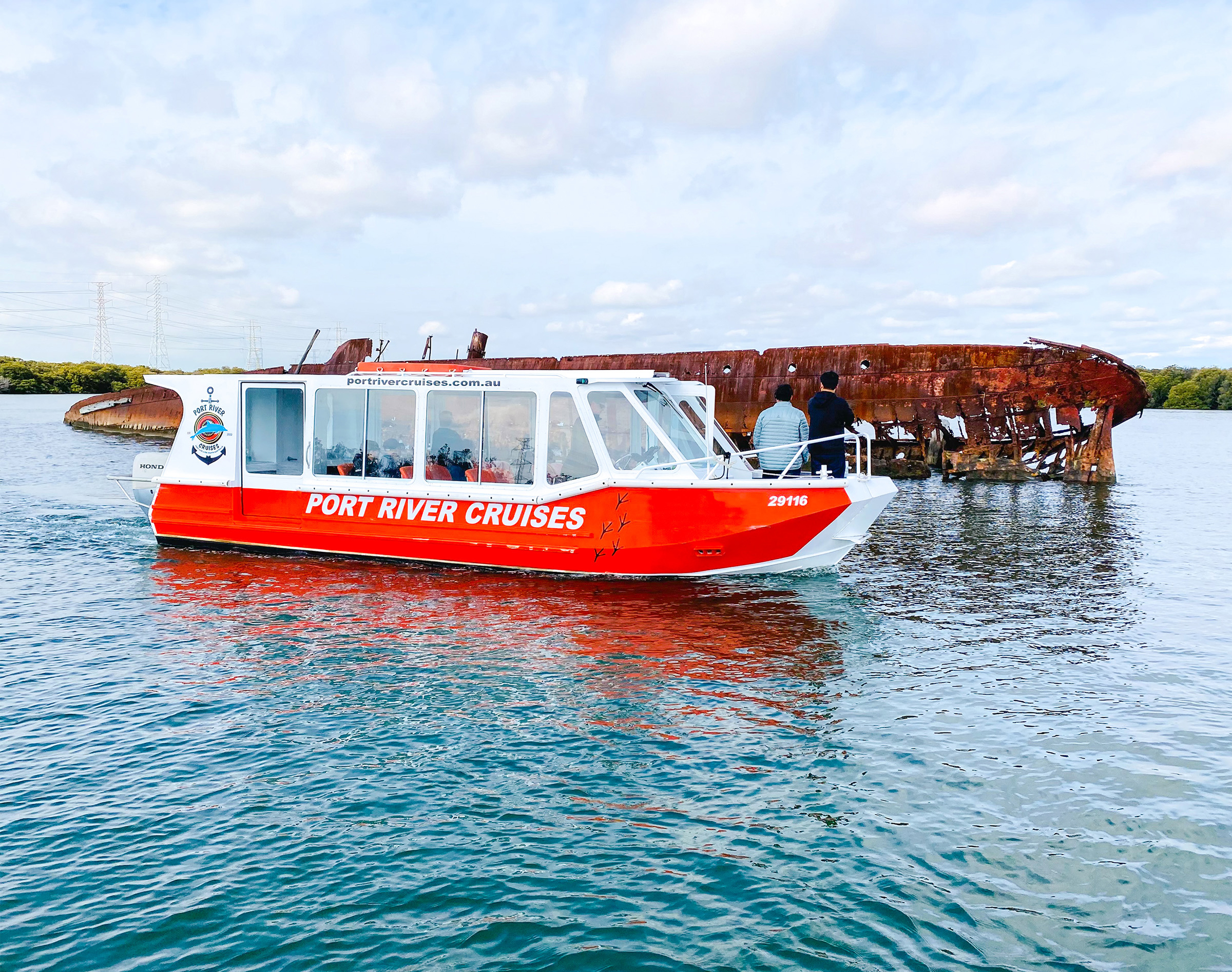 PRIVATE TOUR - 90-minute Dolphins and Ships Graveyard Tour