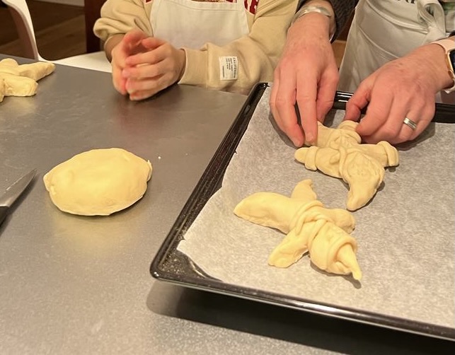 Swiss Christmas Sweets and Treats: Multigenerational Baking Class  (Ages 7+)