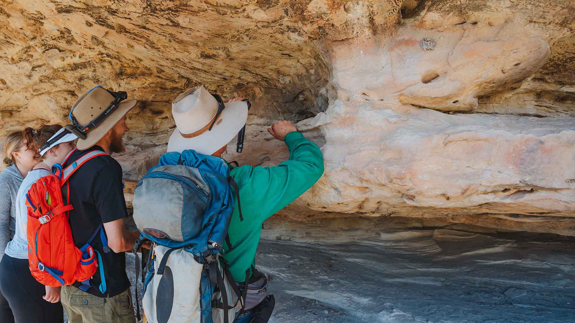Hike Secret Carnarvons