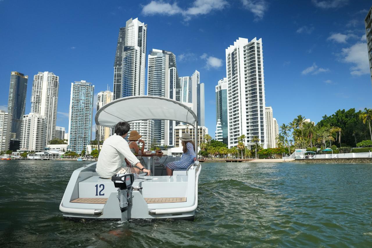 GoBoat Gold Coast - 3 Hour Electric Picnic Boat Hire (up to 8 people)