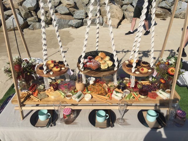 GRAZING TABLE LUXURY POP UP PICNIC