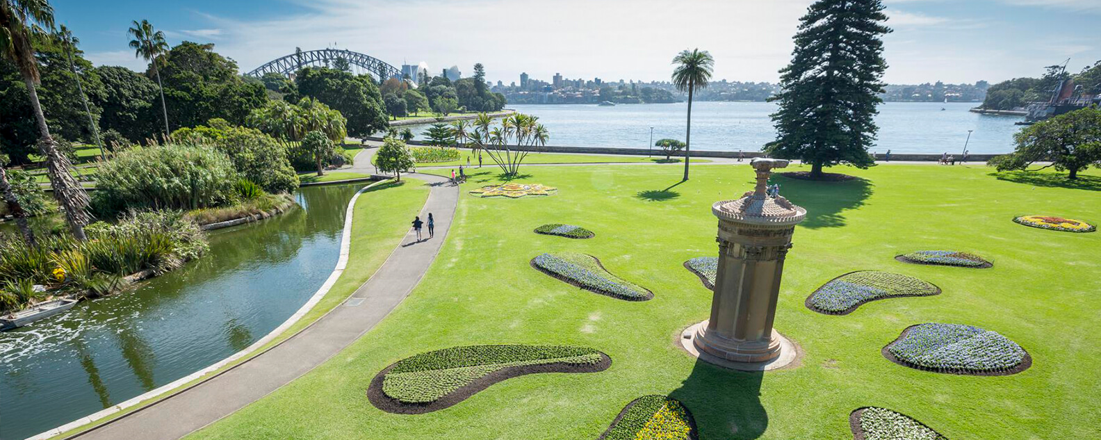 PRIVATE Sydney City Bondi Beach Opera House & Botanic Garden Tour