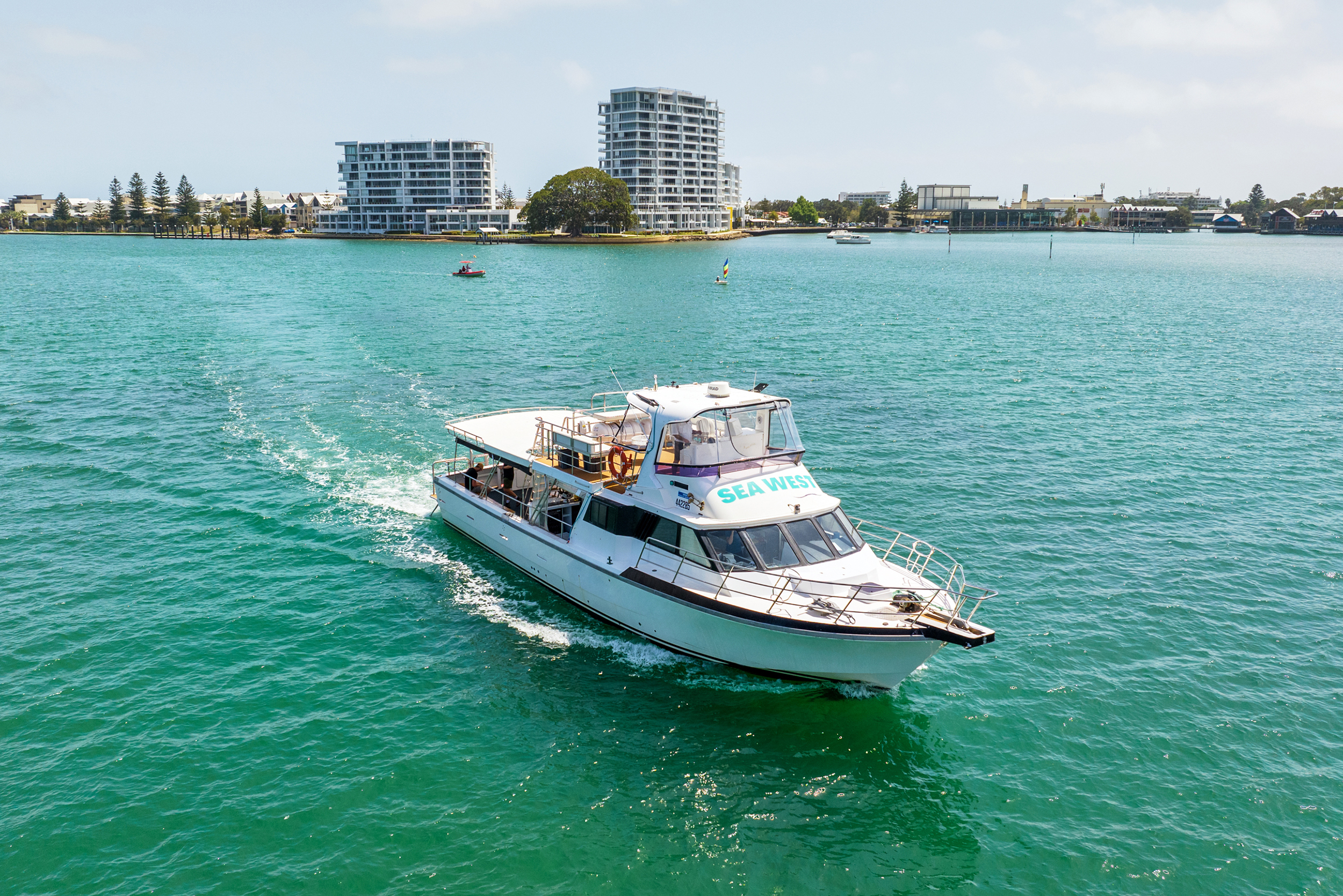 Mandurah Wild Seafood Experience