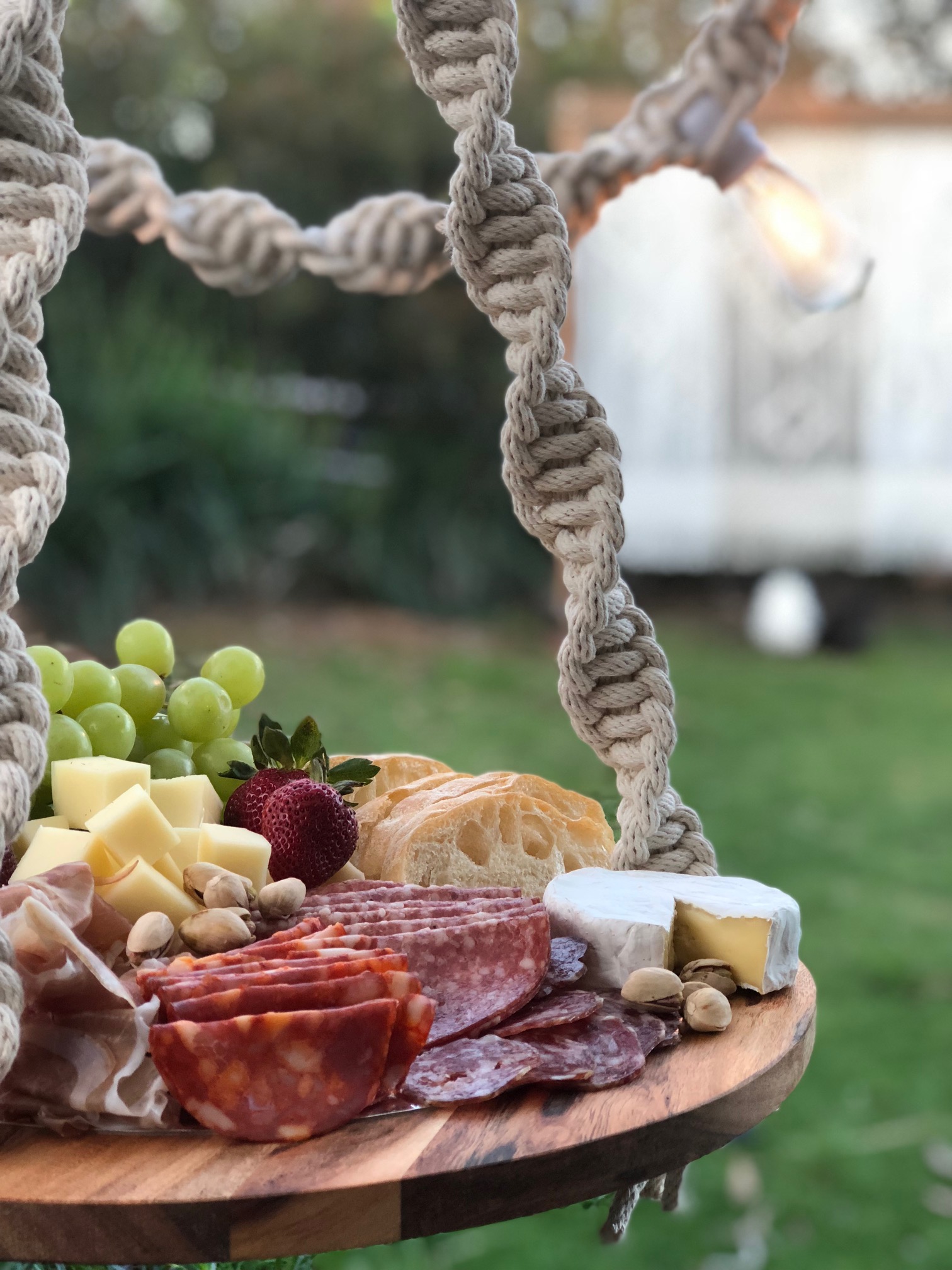 GRAZING TABLE LUXURY POP UP PICNIC