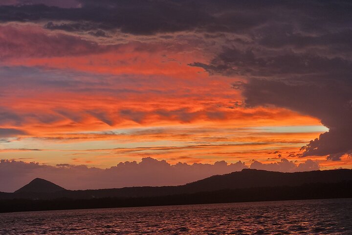 2 Hours Sunset Experience on Noosa River