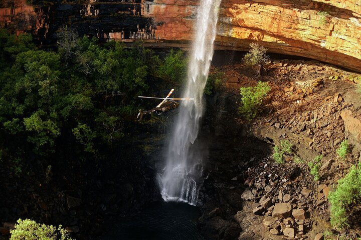 Scenic Helicopter Flight over Bell Gorge