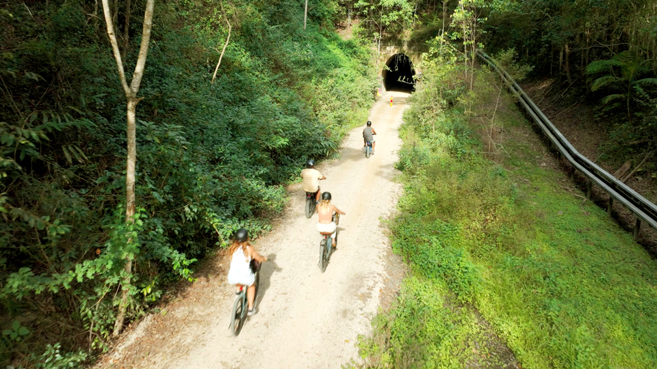 RT - Freedom Machine E-Mtb. Pickup Murwillumbah. 4Hrs Rental.