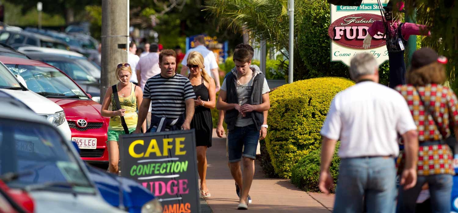 Hop on Hop Off Bus - Tamborine Mountain - from Gold Coast