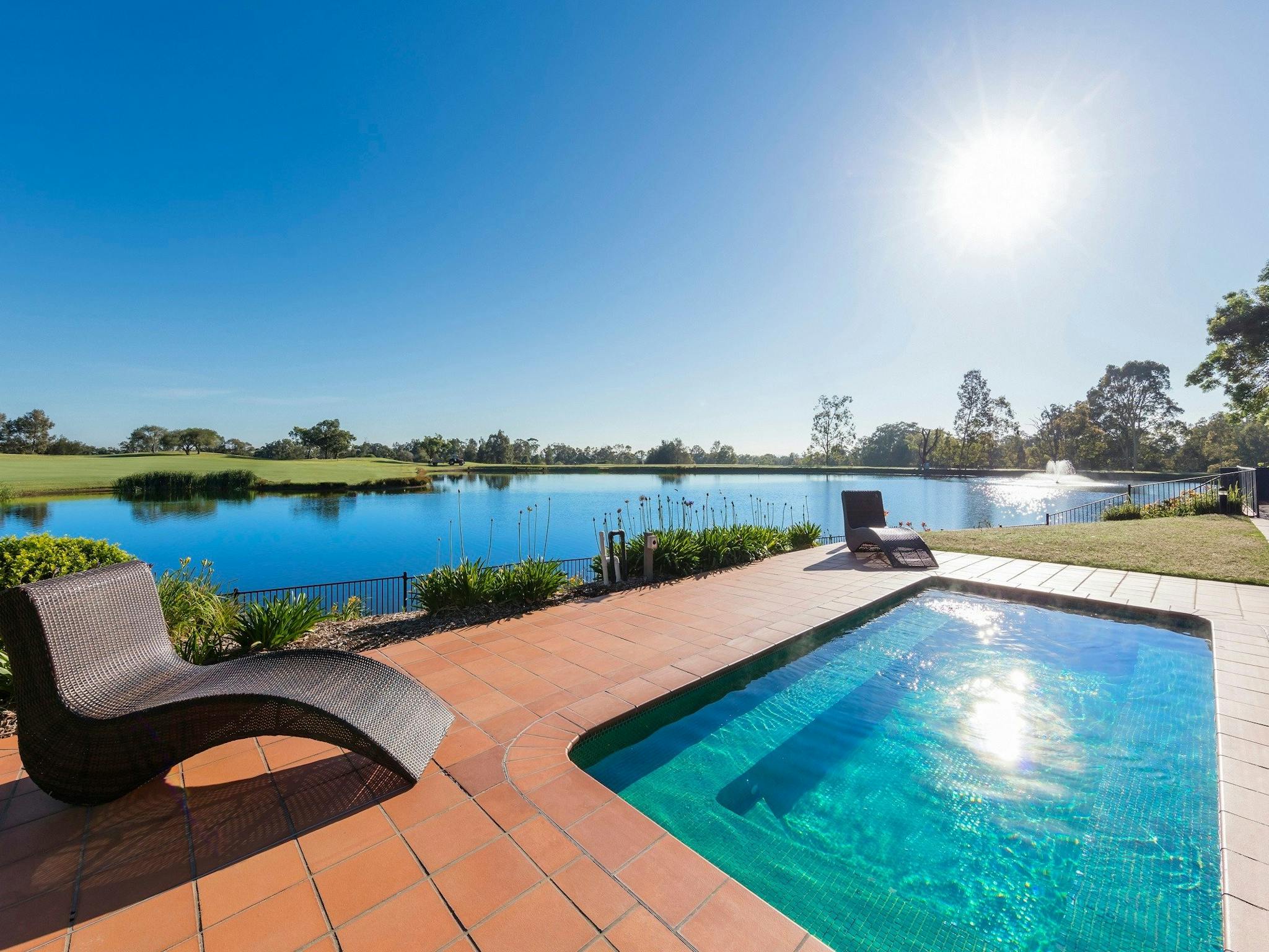 Oaks Cypress Lakes Resort and Cypress Lakes Golf & Country Club (NSW) Stay & Play Package