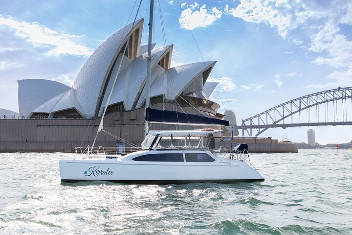 1 Hour Sydney Harbour Highlights Catamaran Cruise