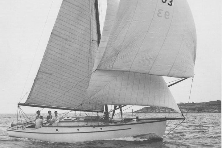 Private Cruise Aboard Classic Timber Yacht