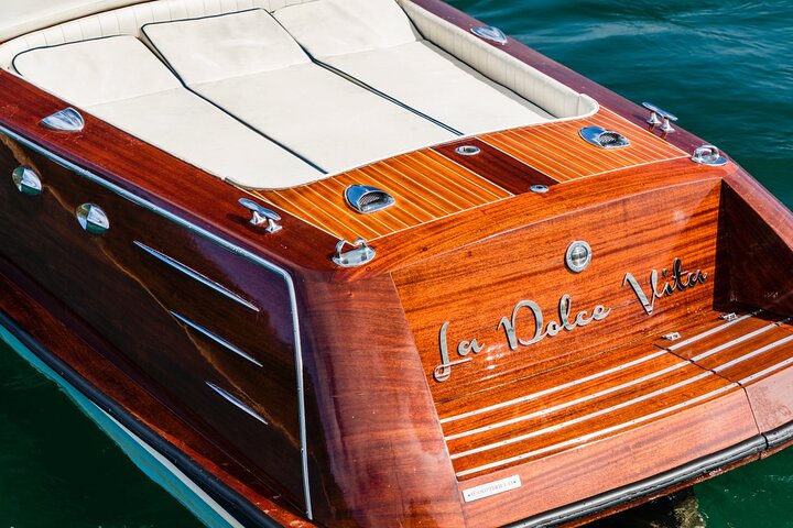 Luxury Italian Wooden Speedboat Cruises in New South Wales