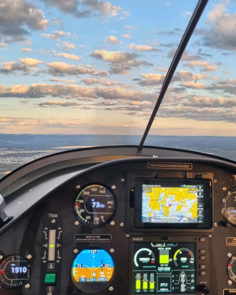 Electric Plane trial experience flight lesson over Mandurah Rivers and Beaches