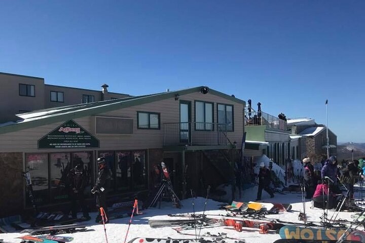 Small Group Premium Mt Buller Snow Tour with Morning Tea